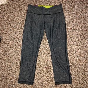 reversible lululemon crop leggings
